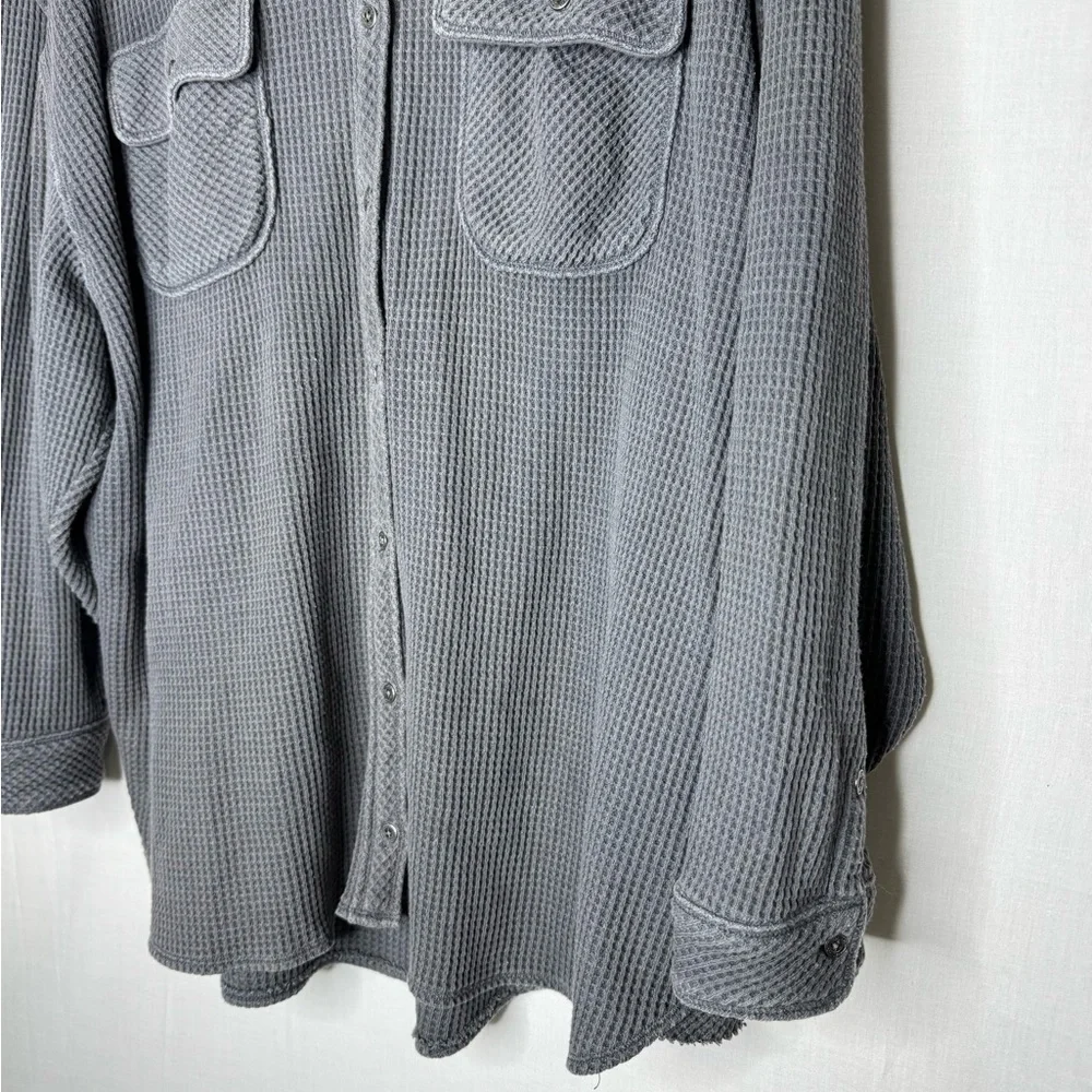 Aerie Gray Button Down Shirt - Picture 3 of 9